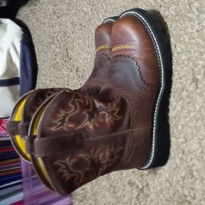 Ariat cowgirl boots
